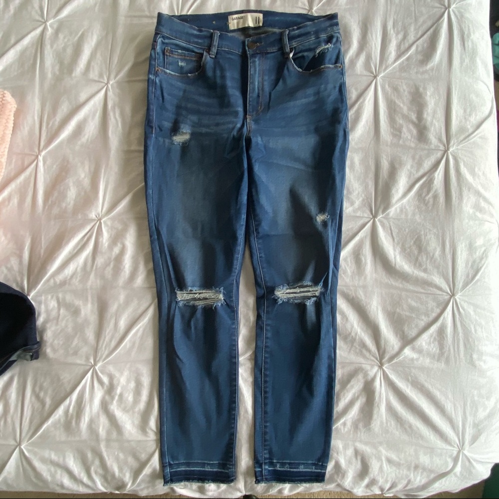 Trendy Garage Ripped Jeans